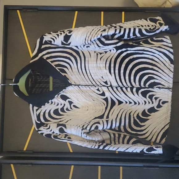 Samuel Dong L - Picture 1 of 6